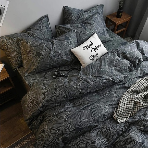 Duvet Cover Set - Picture 3 of 6